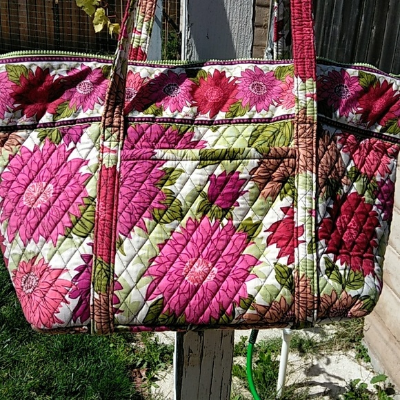 Vera Bradley Handbags - Vera Bradley Quilted tote